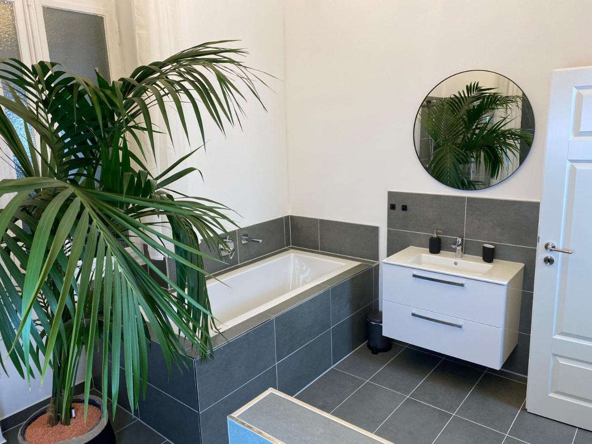 Direct Moselle View 200M² 4 Sz 10Pers Terrace Lägenhet Sankt Aldegund Exteriör bild